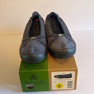 Echo Terrasoles Crossband Slip on Women's Size 9